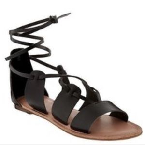 Women’s black flat sandals